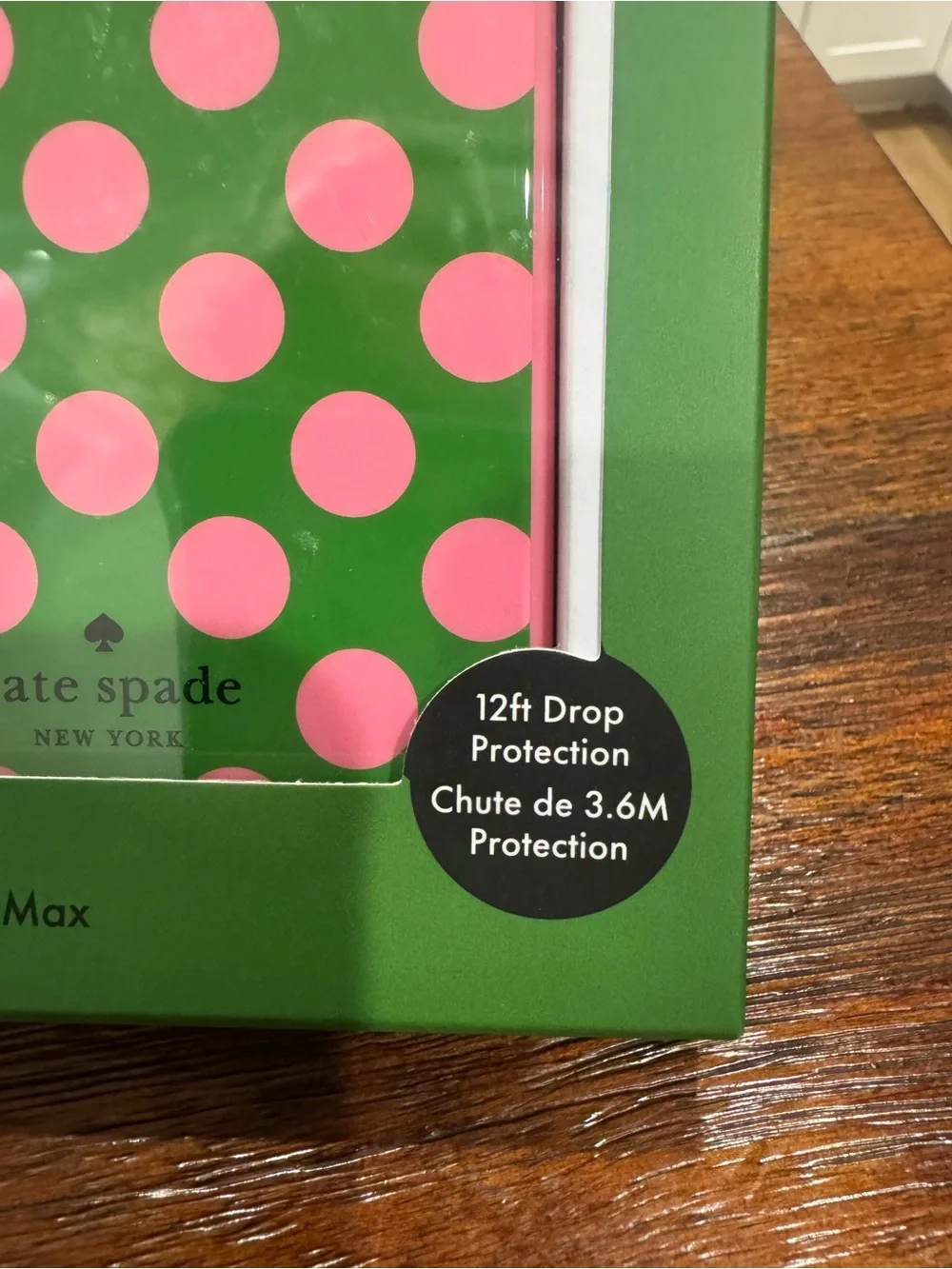 kate spade Green with Pink Polka Dot iPhone 17 pro max Case